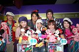 7Flowers183Club.jpg image by YeTianYu